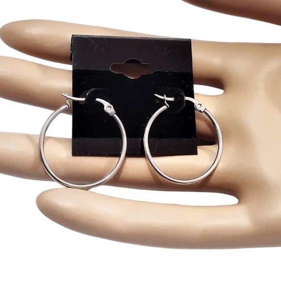 1 Inch 25mm Thin Hoop Pierced Post Earrings Silver Tone - Picture 3 of 5